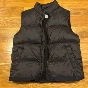 Boys Old Navy puffer vest size M (8)